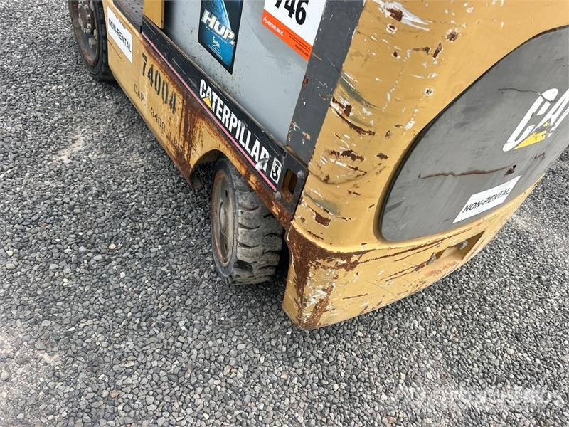 CAT EC20KS 3400 lb Pneumatic Tire Forklift Šakiniai krautuvai - Kita