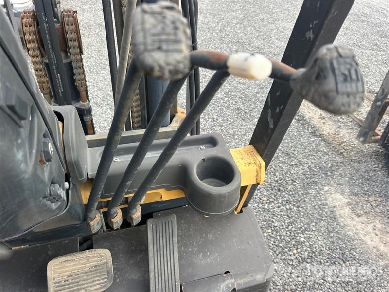CAT EC20KS 3400 lb Pneumatic Tire Forklift Šakiniai krautuvai - Kita