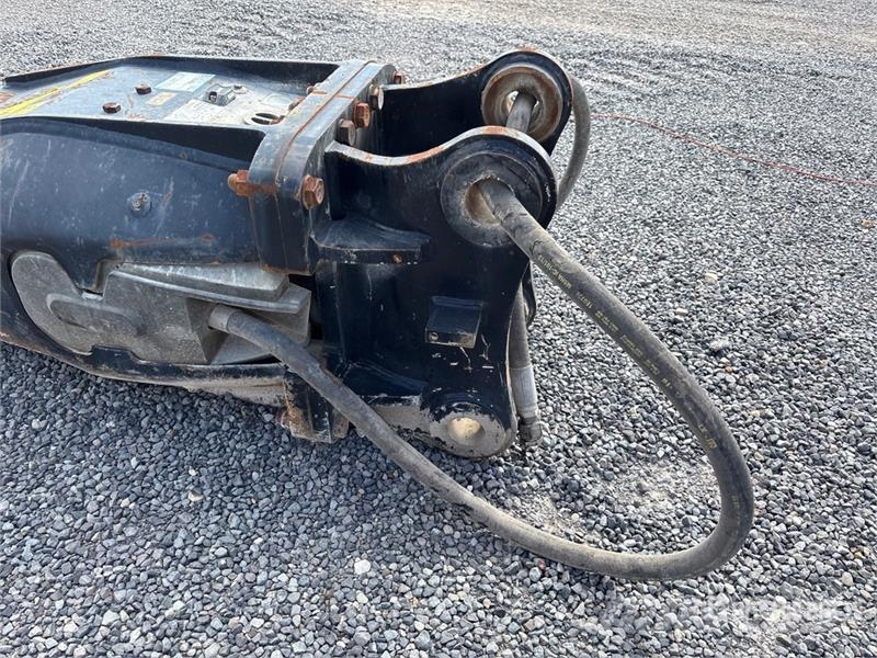 CAT H120S Hydraulic Breaker مطارق / كسارات