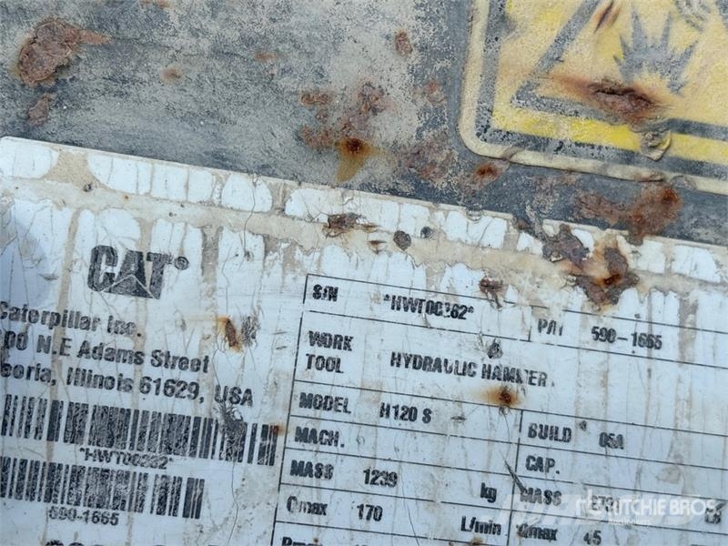 CAT H120S Hydraulic Breaker مطارق / كسارات