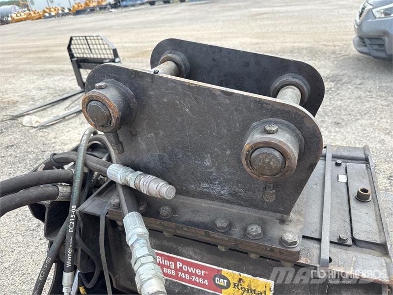 CAT HM208 31 in Mulcher Attachment Forstmulcher