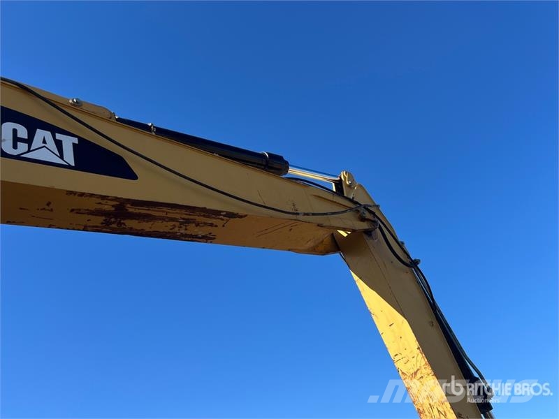 CAT M318D Gravemaskiner på hjul