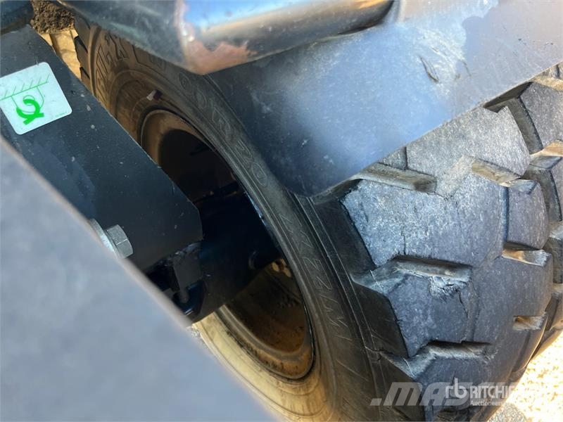 CAT M318D Gravemaskiner på hjul