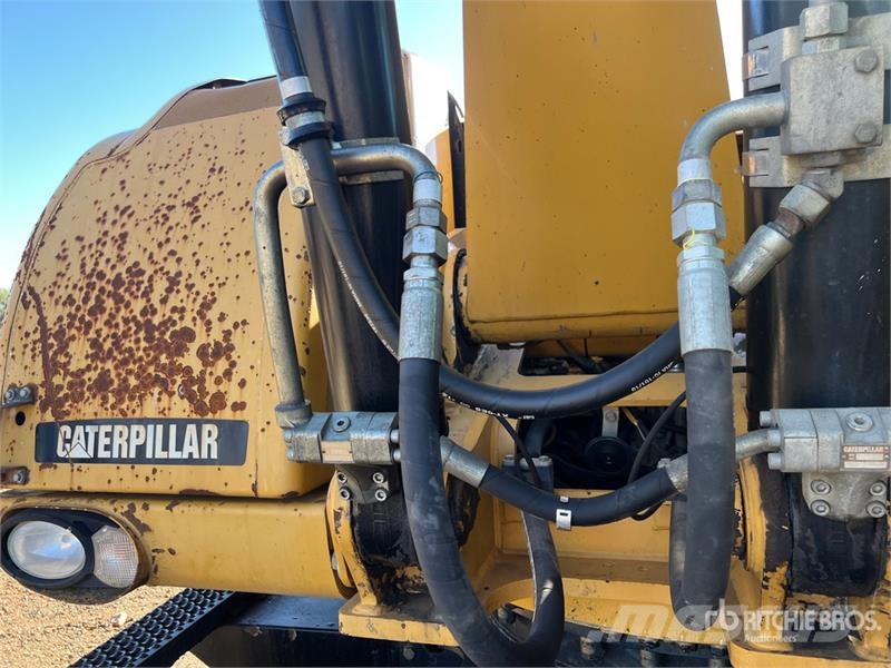 CAT M318D Gravemaskiner på hjul