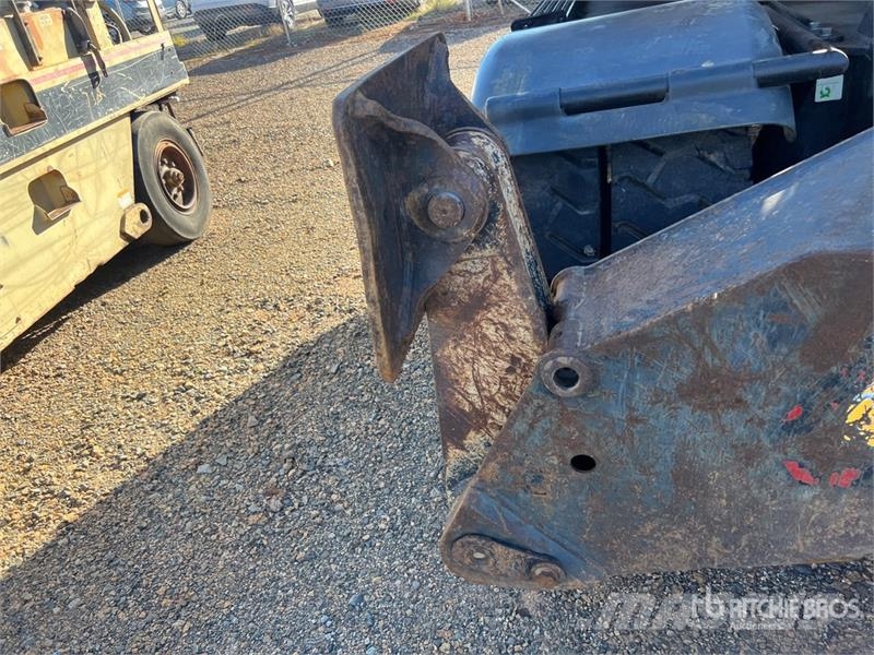 CAT M318D Gravemaskiner på hjul