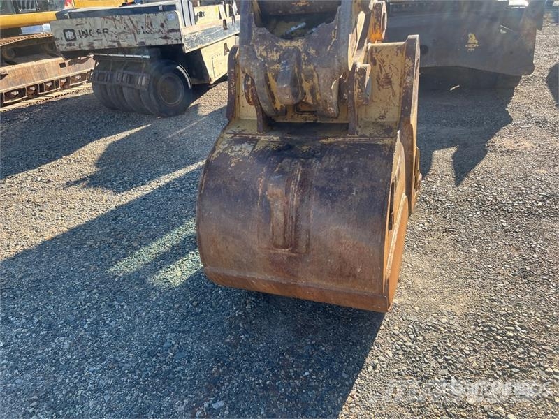CAT M318D Gravemaskiner på hjul