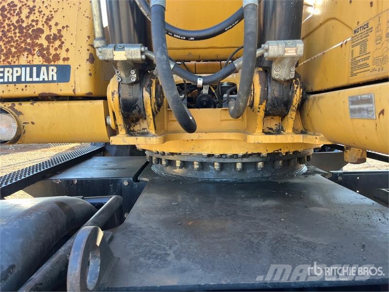 CAT M318D Gravemaskiner på hjul