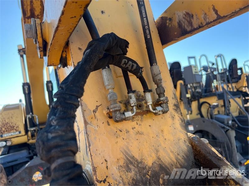 CAT M318D Gravemaskiner på hjul