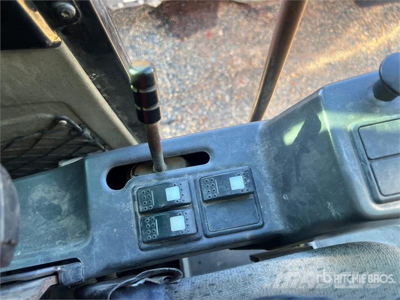 CAT M318D Gravemaskiner på hjul