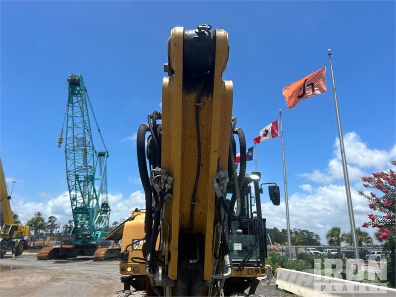 CAT M318F Wheel Excavator Bagri na kolesih
