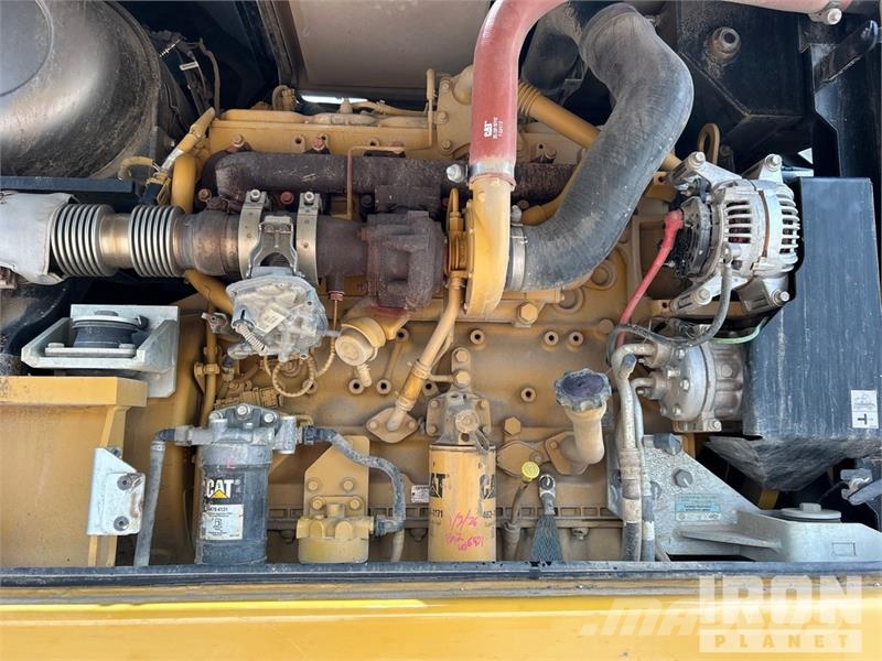 CAT M318F Wheel Excavator Bagri na kolesih