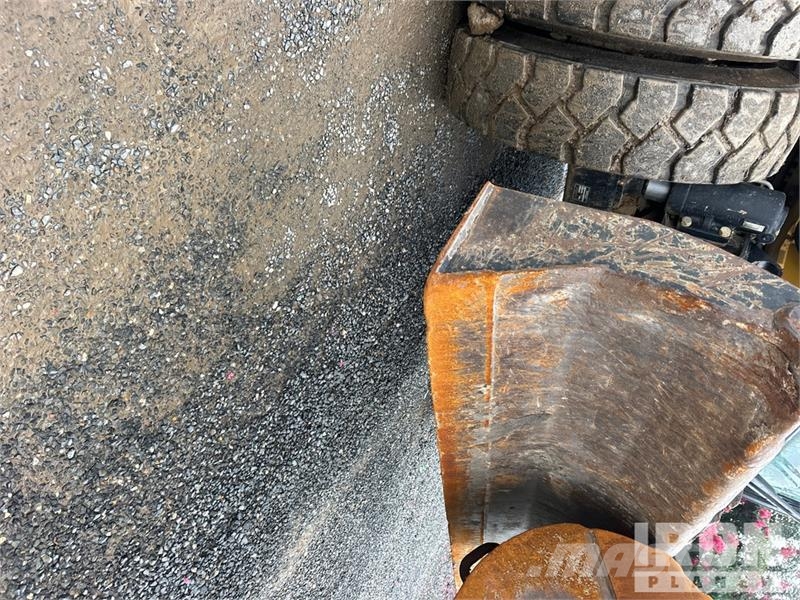 CAT M318F Wheel Excavator Bagri na kolesih