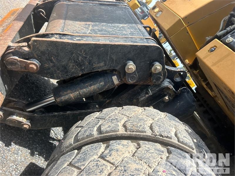 CAT M318F Wheel Excavator Bagri na kolesih