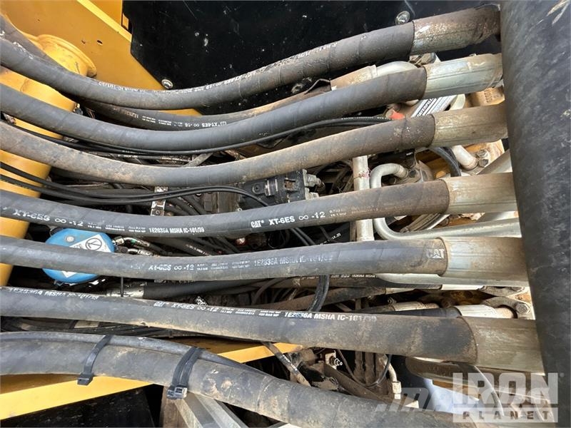 CAT M318F Wheel Excavator Bagri na kolesih