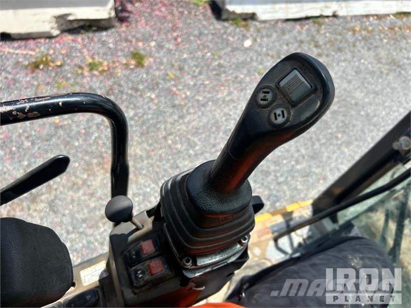 CAT M318F Wheel Excavator Bagri na kolesih