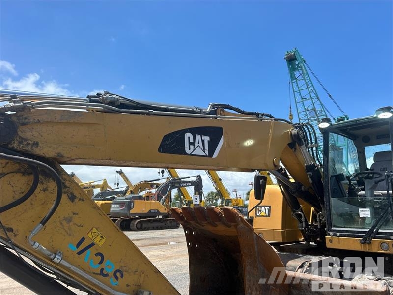 CAT M318F Wheel Excavator Bagri na kolesih