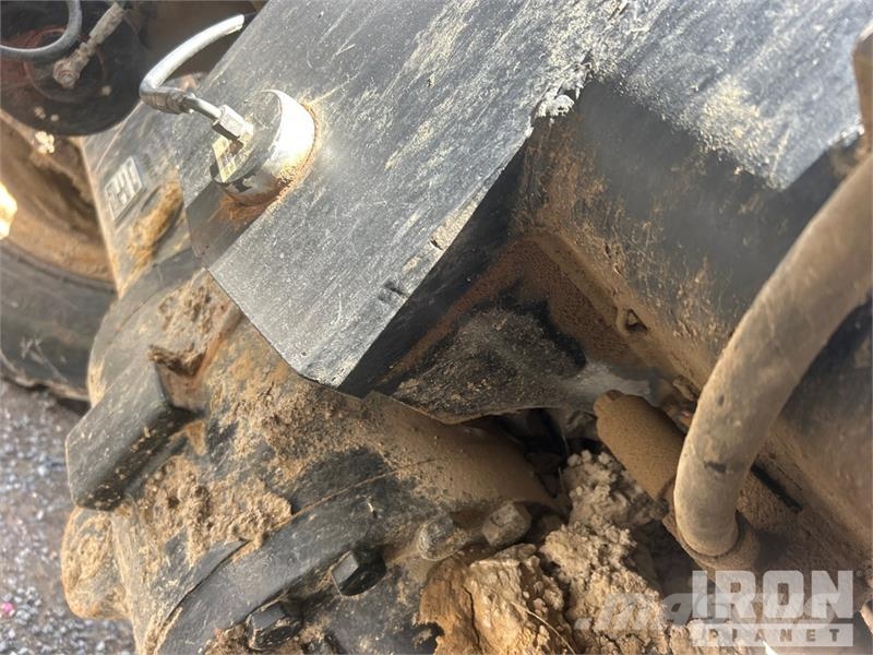 CAT M318F Wheel Excavator Bagri na kolesih