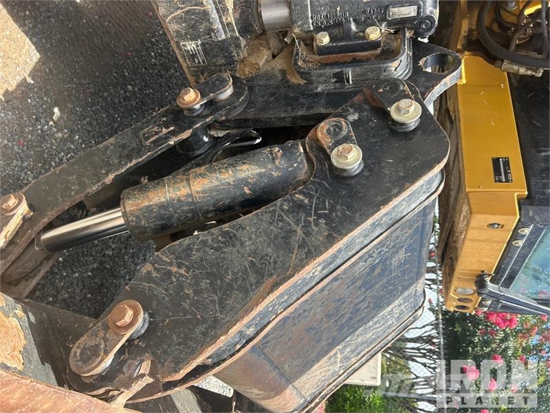CAT M318F Wheel Excavator Bagri na kolesih