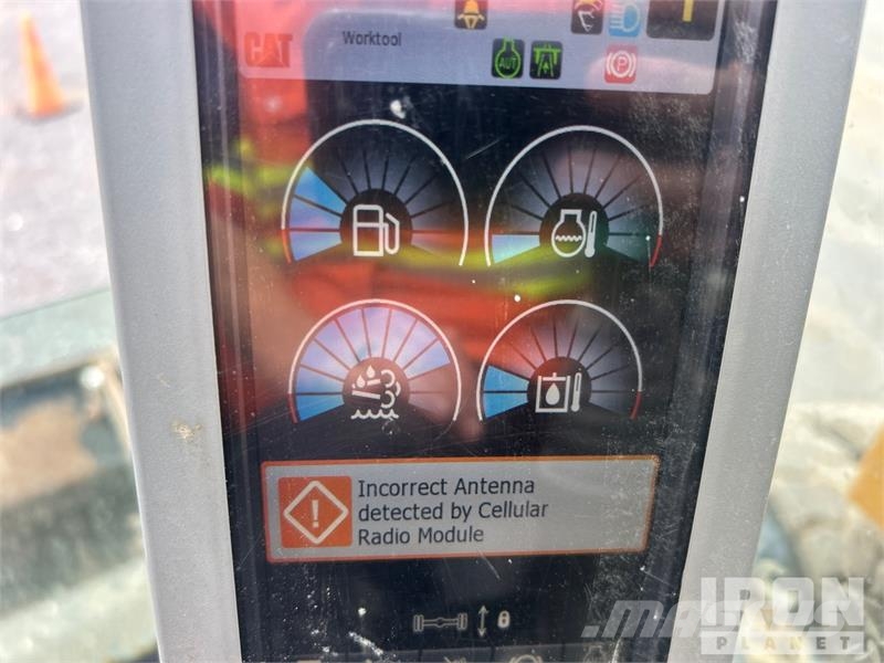 CAT M318F Wheel Excavator Bagri na kolesih