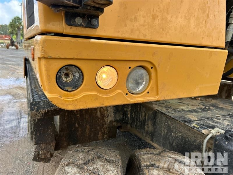 CAT M318F Wheel Excavator Bagri na kolesih