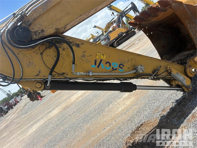 CAT M318F Wheel Excavator Bagri na kolesih