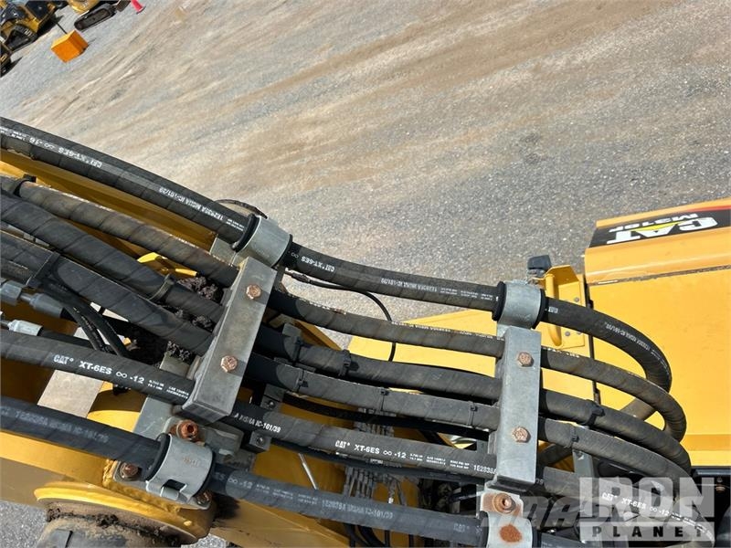 CAT M318F Wheel Excavator Bagri na kolesih