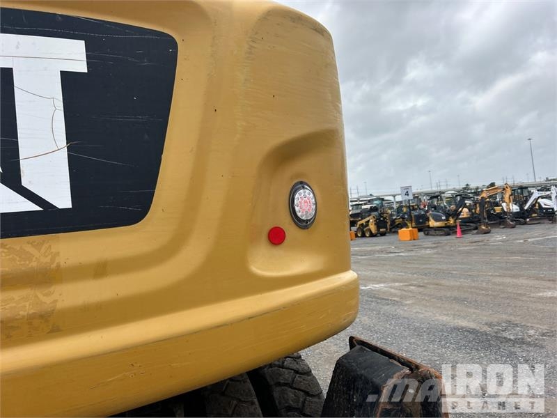 CAT M318F Wheel Excavator Bagri na kolesih