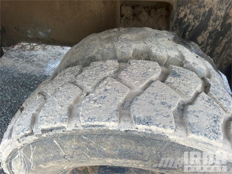 CAT M318F Wheel Excavator Bagri na kolesih