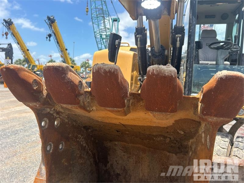 CAT M318F Wheel Excavator Bagri na kolesih