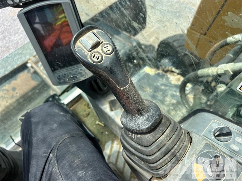 CAT M318F Wheel Excavator Bagri na kolesih