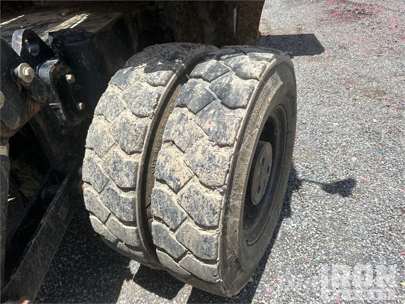CAT M318F Wheel Excavator Bagri na kolesih