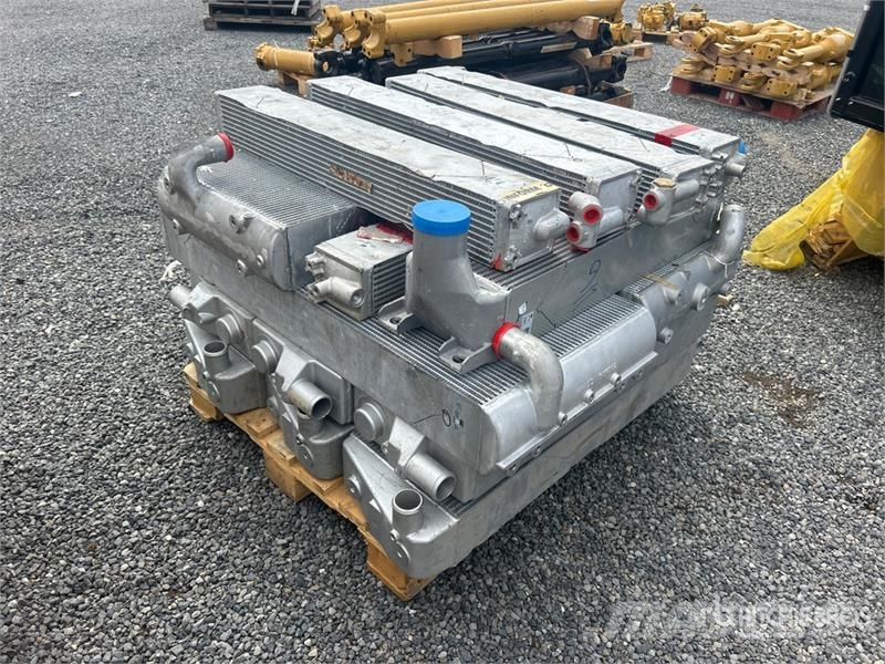 CAT of Cat Oil Coolers (Unused) - Fits Cat D6T Outros componentes