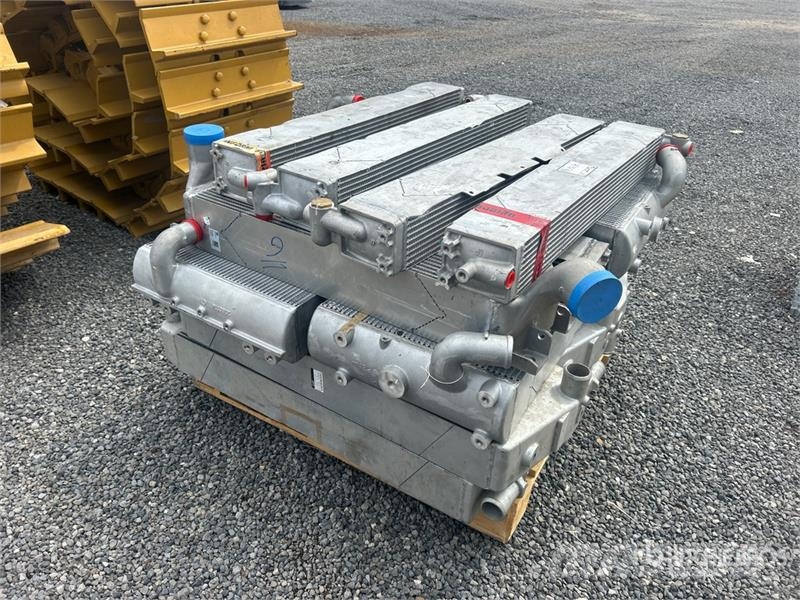 CAT of Cat Oil Coolers (Unused) - Fits Cat D6T Outros componentes