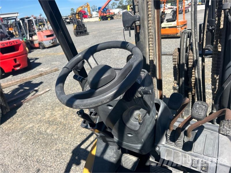 CAT P5000-G-LP 4500 lb Pneumatic Tire Forklift (Inoper 그 외 지게차