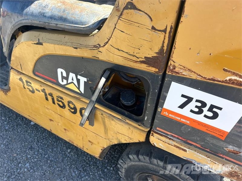 CAT P5000-G-LP 4500 lb Pneumatic Tire Forklift (Inoper 그 외 지게차