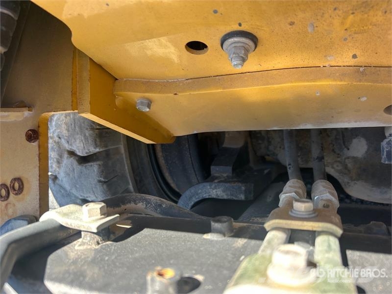 CAT P5000-G-LP 4500 lb Pneumatic Tire Forklift (Inoper 그 외 지게차