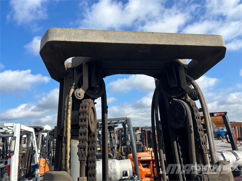 CAT P6000 Wózki widłowe inne