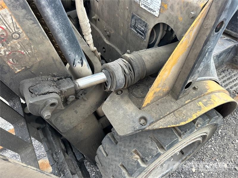 CAT P6000-LPS Pneumatic Tire Forklift (Inoperable) 堆高機(叉車)-其他