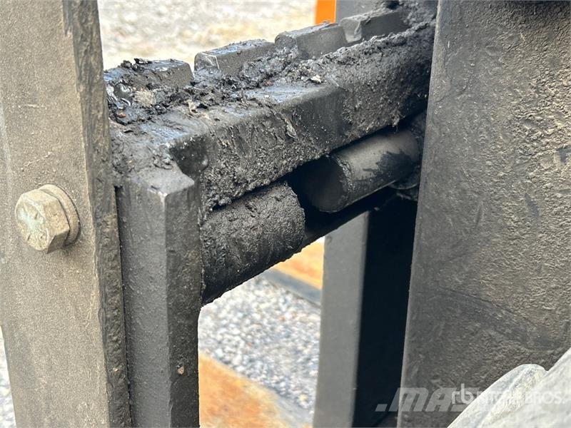 CAT P6000-LPS Pneumatic Tire Forklift (Inoperable) 堆高機(叉車)-其他