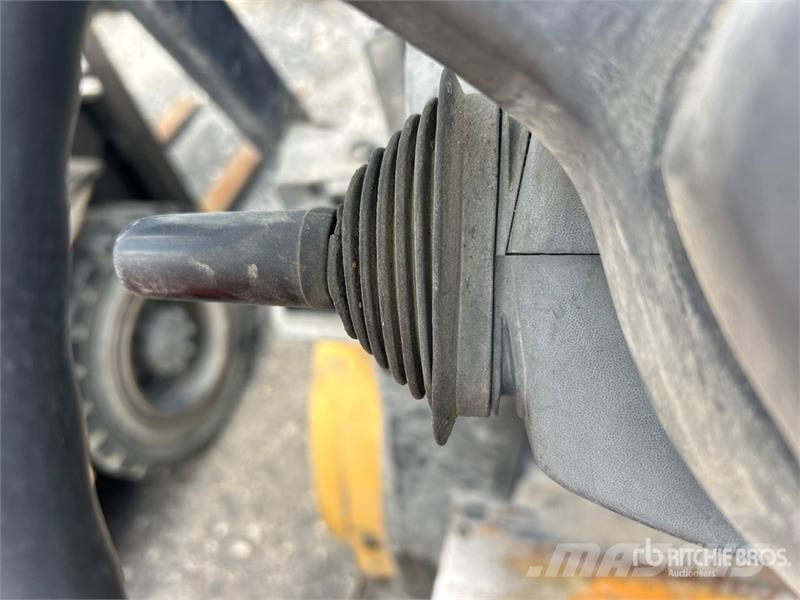 CAT P6000-LPS Pneumatic Tire Forklift (Inoperable) 堆高機(叉車)-其他