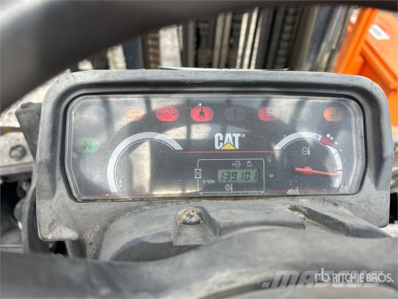 CAT P6000-LPS Pneumatic Tire Forklift (Inoperable) 堆高機(叉車)-其他