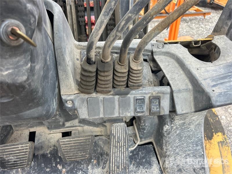 CAT P6000-LPS Pneumatic Tire Forklift (Inoperable) 堆高機(叉車)-其他