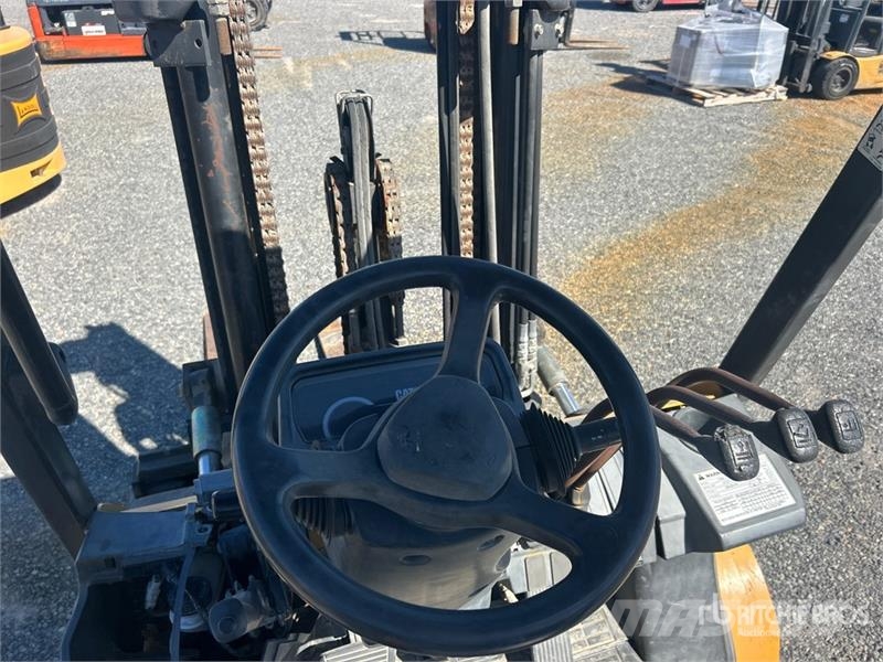 CAT P7000 شاحنات ذات رافعات شوكية - أخرى