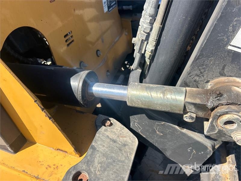 CAT P7000 شاحنات ذات رافعات شوكية - أخرى