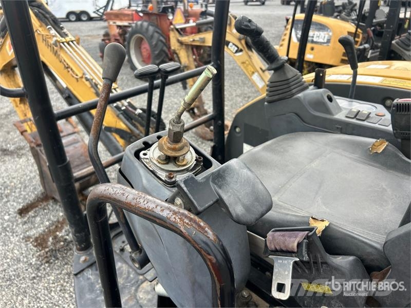 CAT Quantity of 2 Mini Excavator (Inoperable) Minigravemaskiner