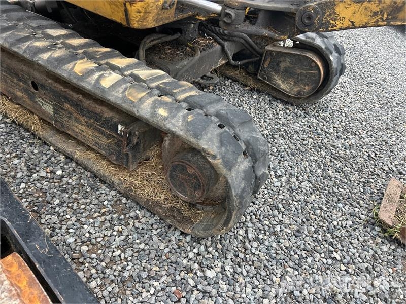 CAT Quantity of (2) Mini Excavator (Inoperable) Mini bagri <7t
