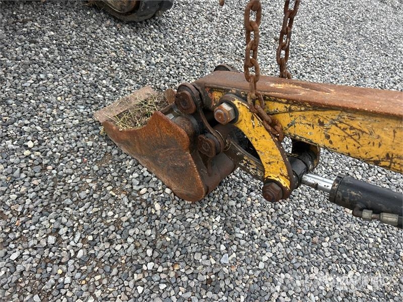 CAT Quantity of (2) Mini Excavator (Inoperable) Mini bagri <7t