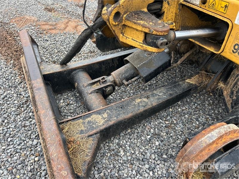 CAT Quantity of (2) Mini Excavator (Inoperable) Mini bagri <7t