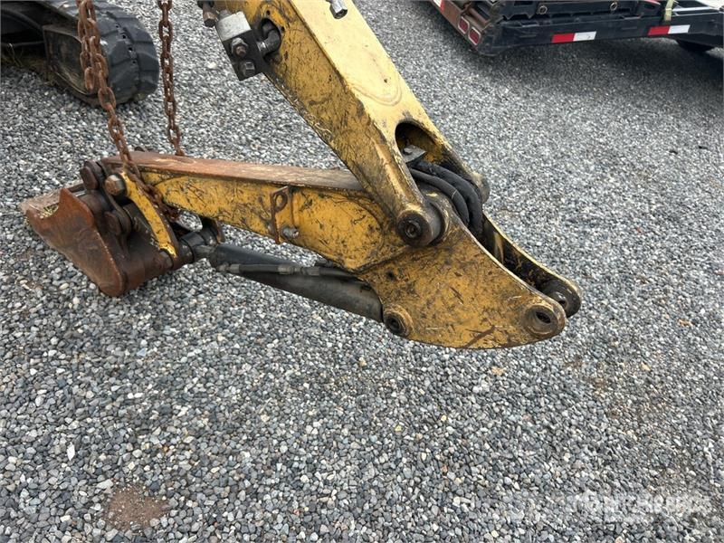 CAT Quantity of (2) Mini Excavator (Inoperable) Mini bagri <7t