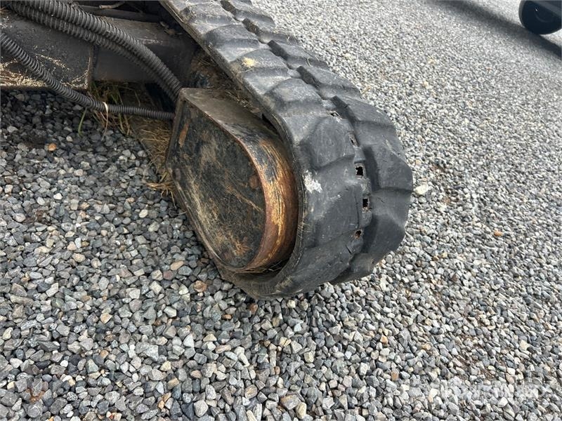CAT Quantity of (2) Mini Excavator (Inoperable) Mini bagri <7t